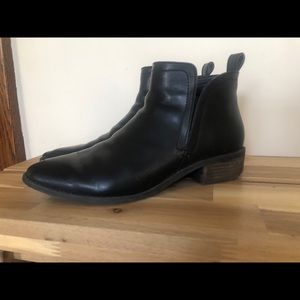 Dolce Vita Chelsea boots, 9.5